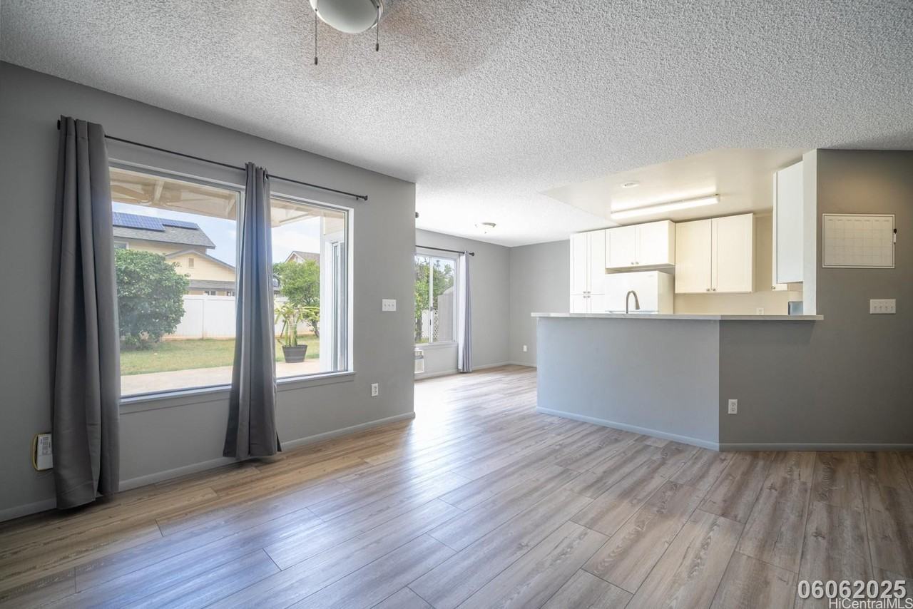 87-139 Kulahanai Pl - Photo 4 of 25