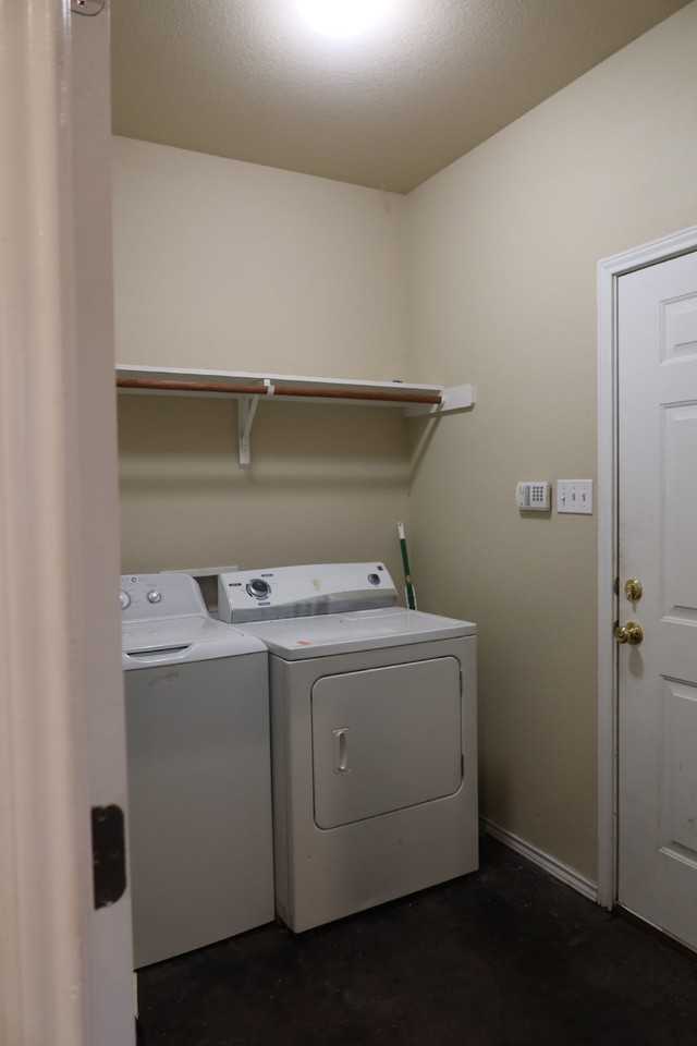 2107 S 7th St - Photo 6 of 44