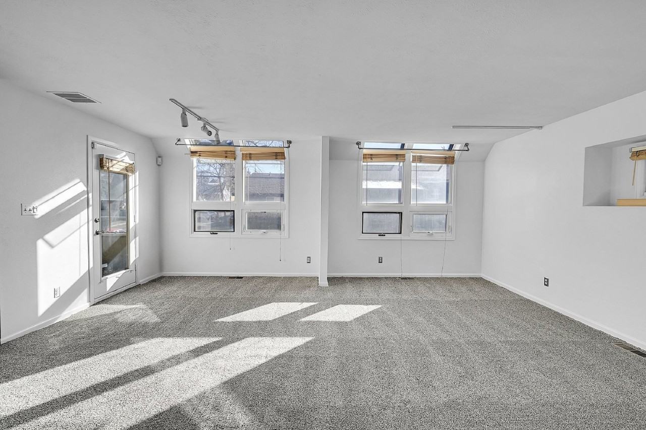 1641 9th St - Photo 4 of 28