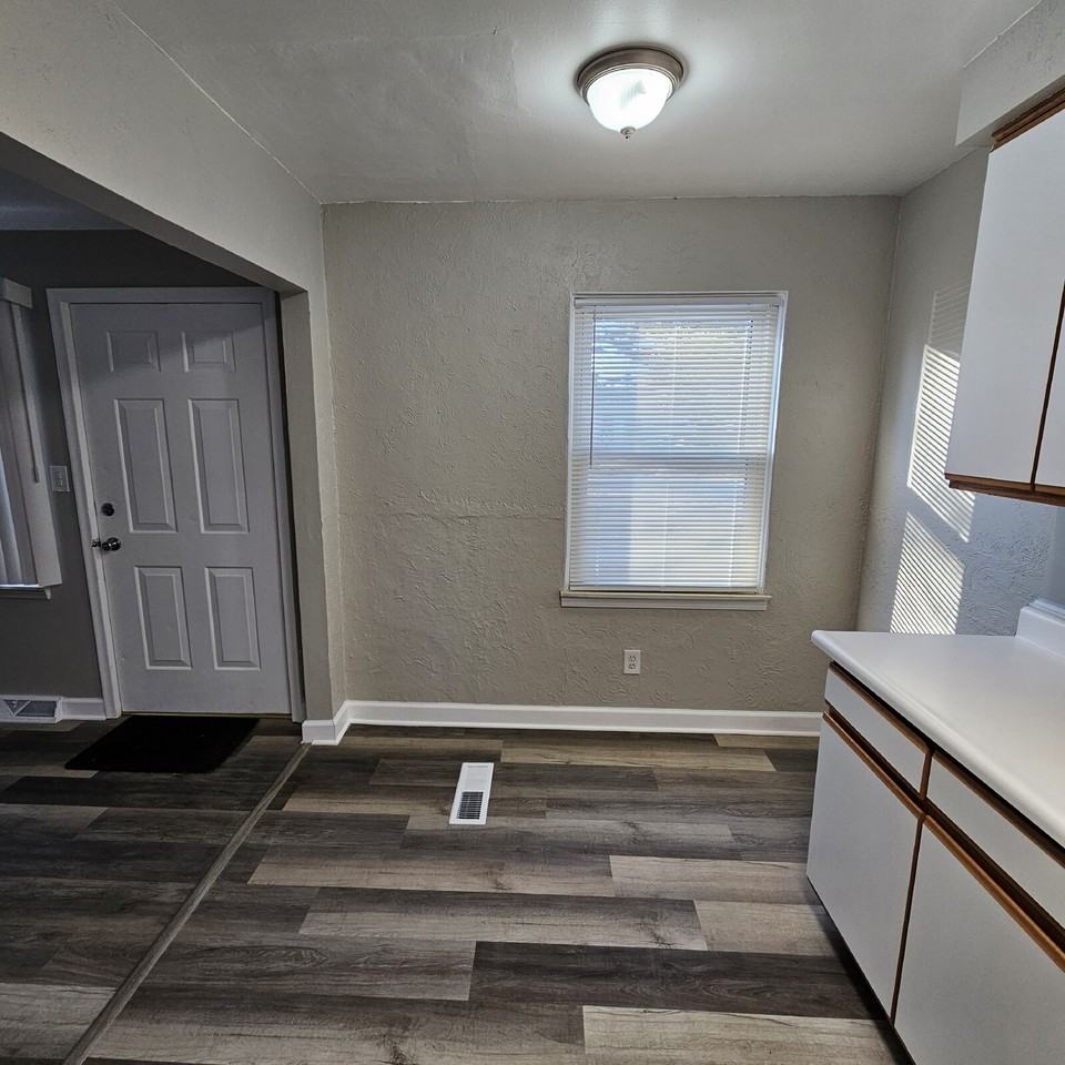 39770 Elmite St - Photo 4 of 21