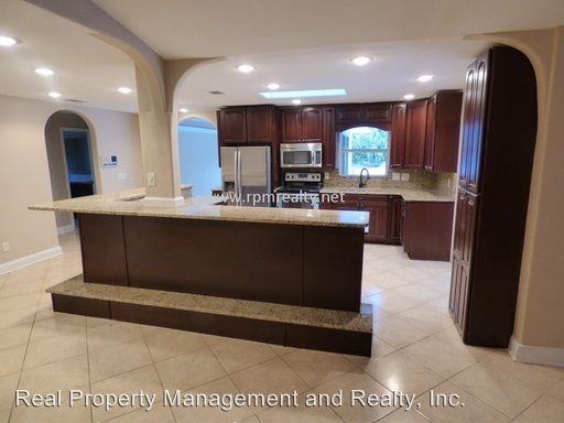 5803 Tarawood Dr - Photo 3 of 15