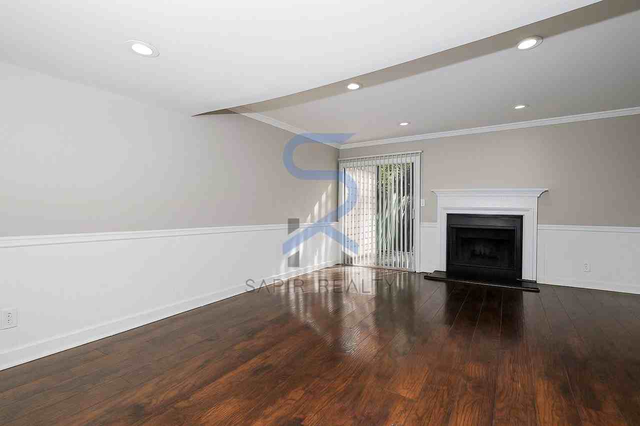 3837 Moran Way #B - Photo 5 of 21