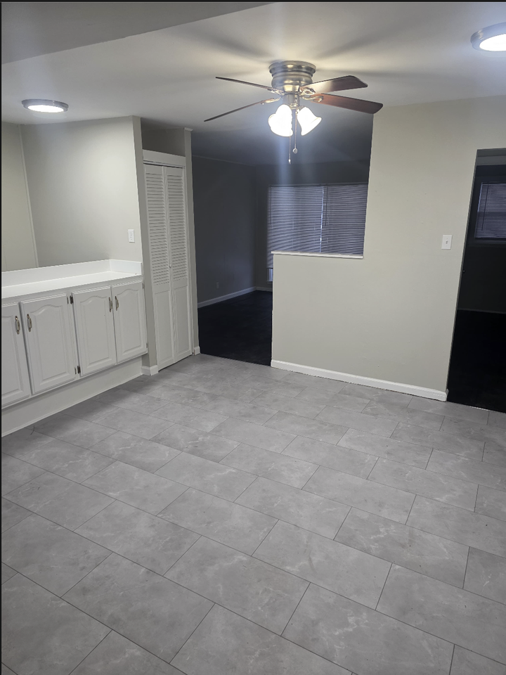 336 Lanark Rd - Photo 5 of 19