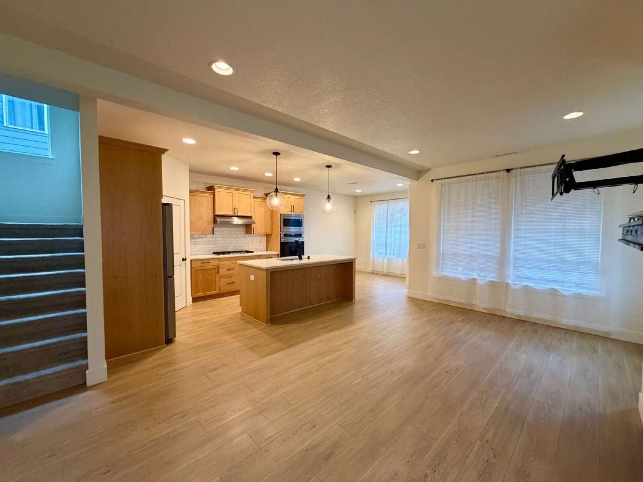 13301 Ne 109th Way - Photo 6 of 25