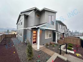 featured image of 11142 Southeast 162nd Avenue