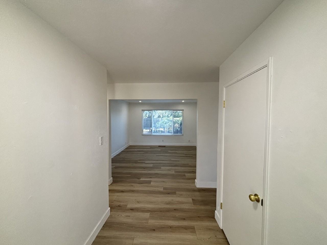 1235 Gloria Dr - Photo 2 of 19