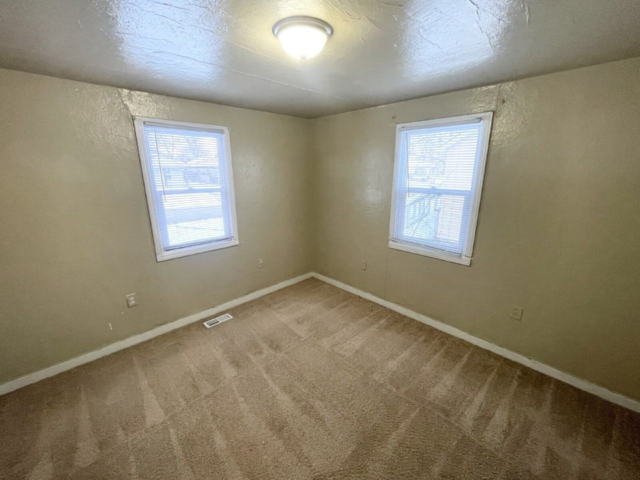 2037 North Luett Avenue - Photo 5 of 6