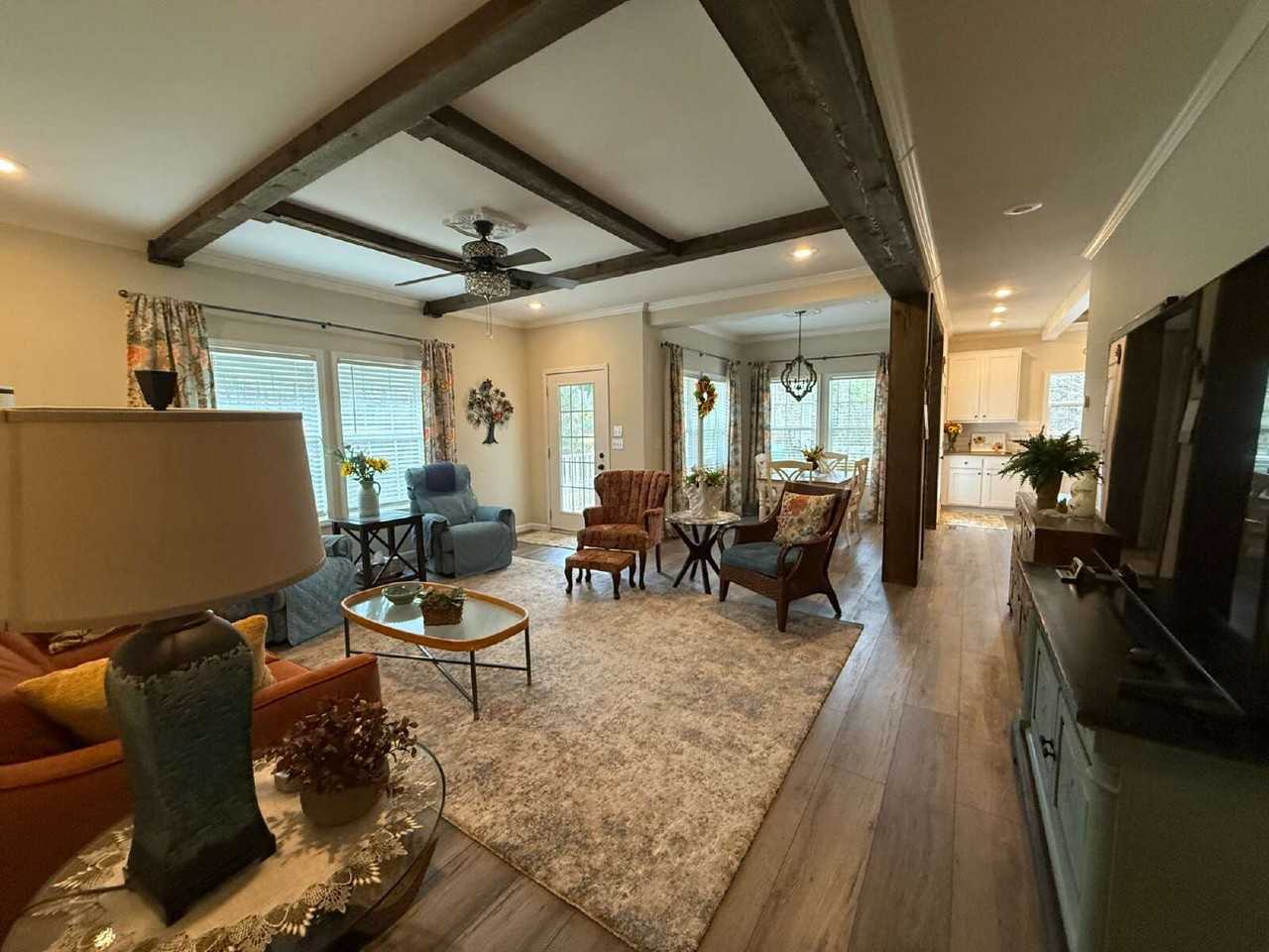 123 Pete Mann Rd - Photo 6 of 24