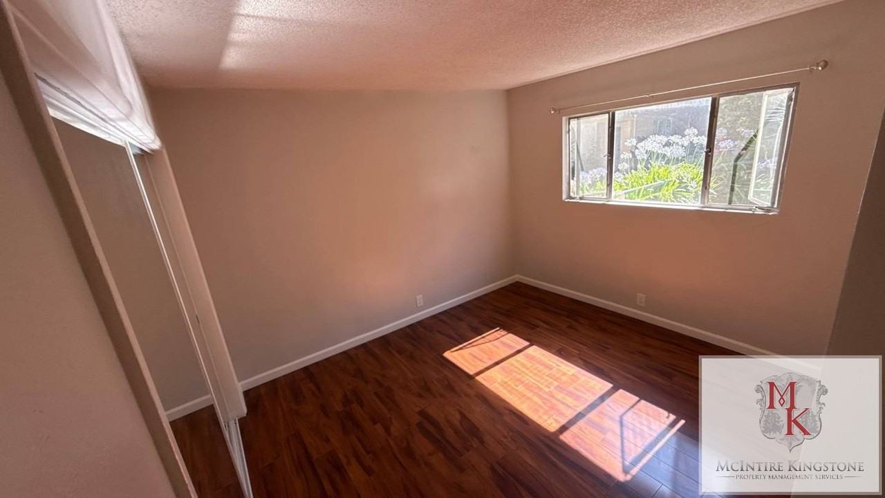 1675 Amberwood Drive #17 - Photo 7 of 11