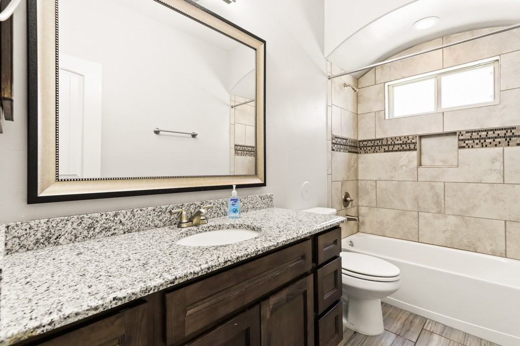 14824 Harry Flournoy Ave - Photo 5 of 41