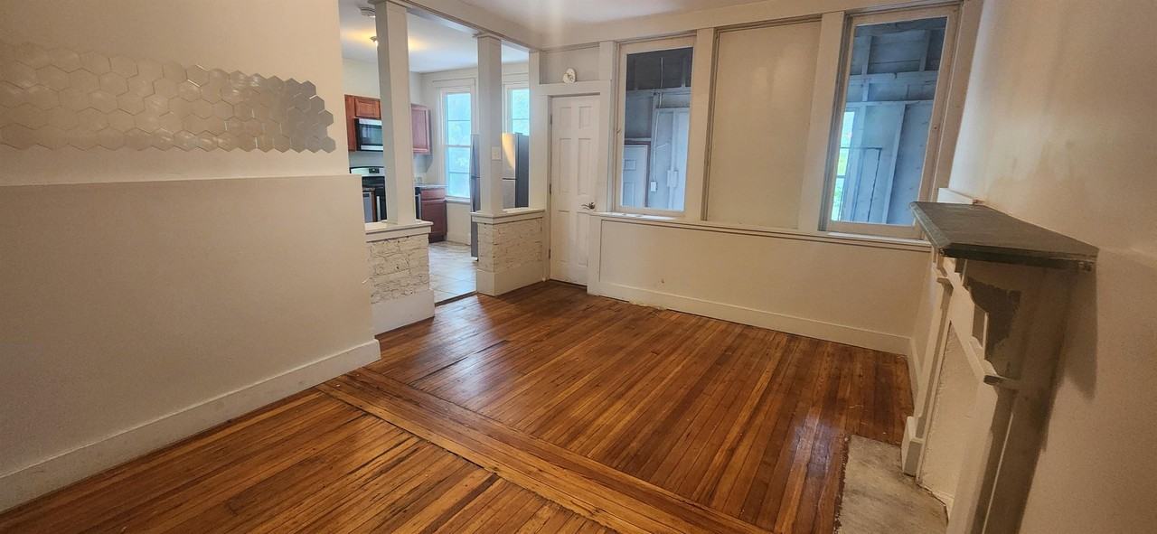 343 Madison Ave #2 - Photo 6 of 9