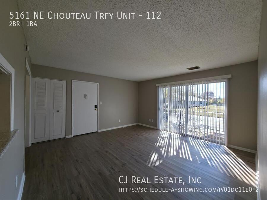 5161 Ne Chouteau Trfy #112 - Photo 2 of 11