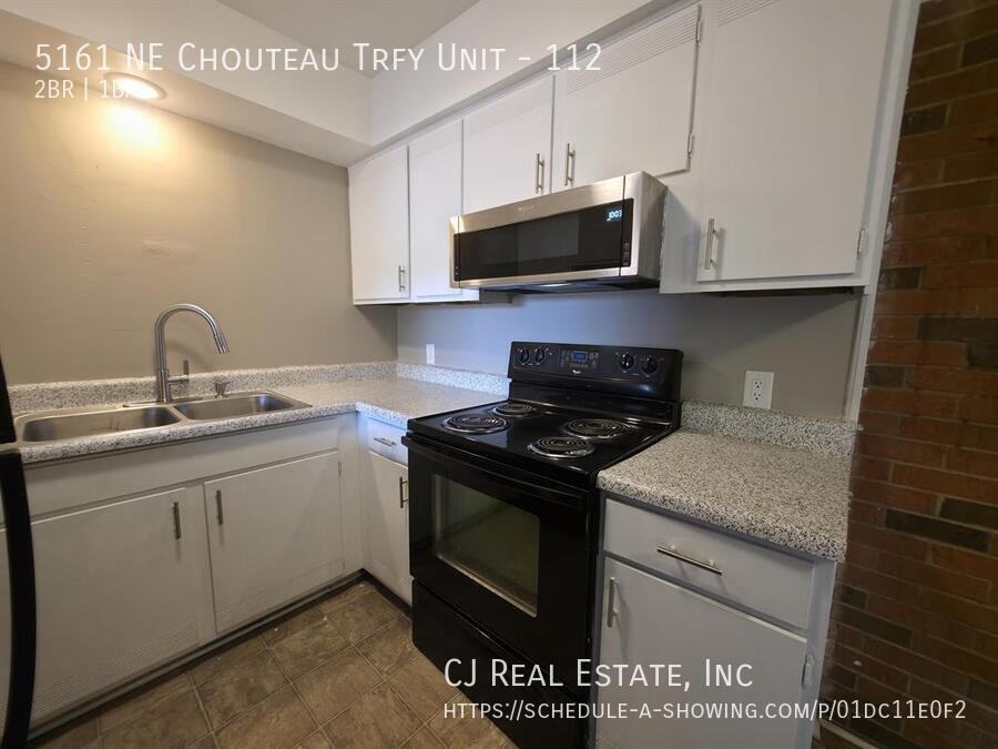 5161 Ne Chouteau Trfy #112 - Photo 6 of 11