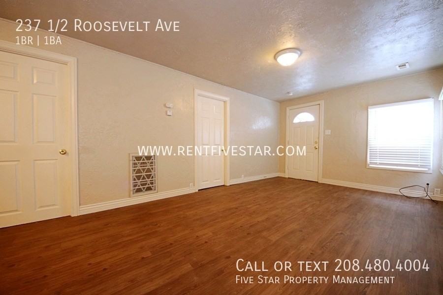 237 1/2 Roosevelt Ave - Photo 4 of 15