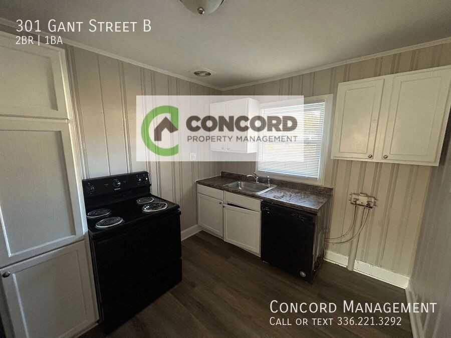 301 Gant St - Photo 4 of 11