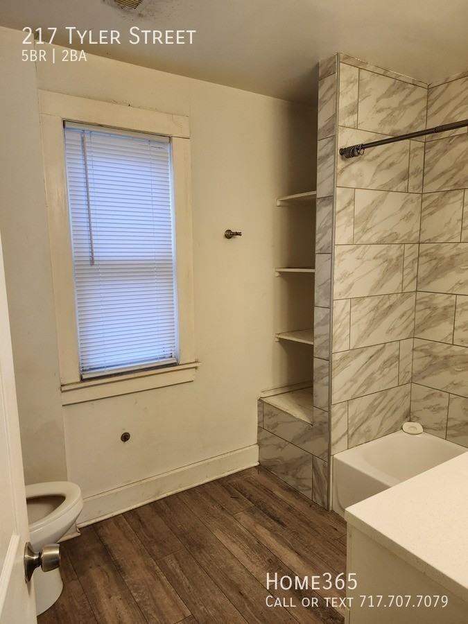 217 Tyler St - Photo 5 of 12