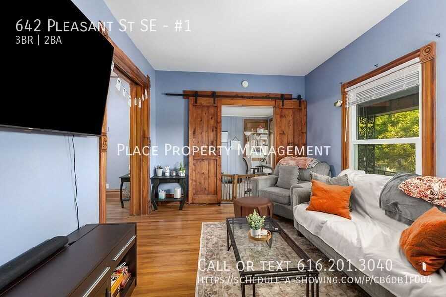 642 Pleasant St Se #1 - Photo 4 of 21