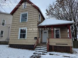 featured image of 111 Maple Avenue Southeast