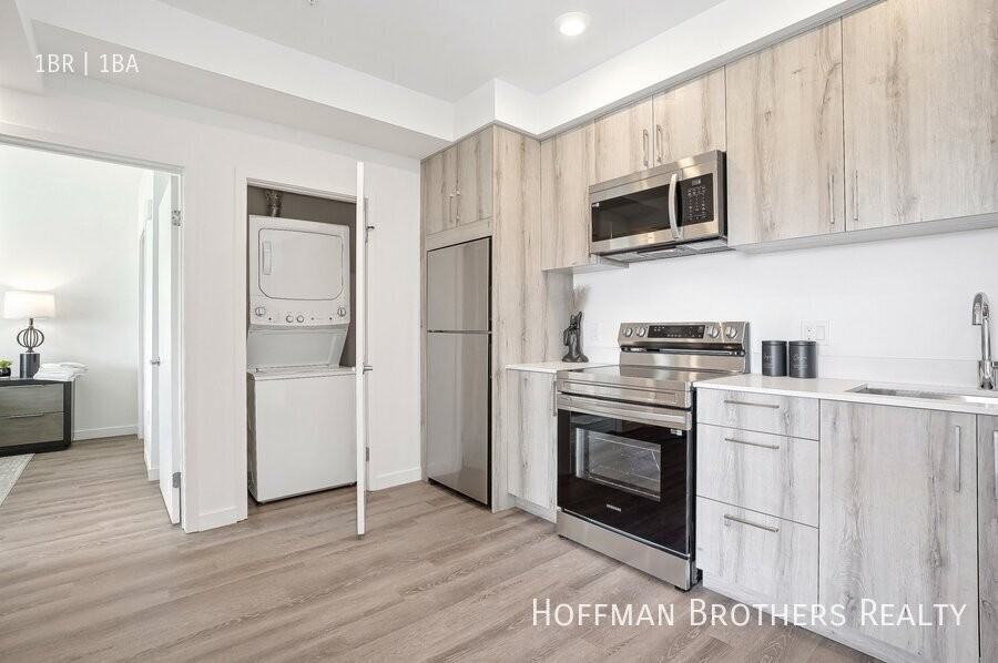 224 North Alvarado Street #404 - Photo 3 of 17