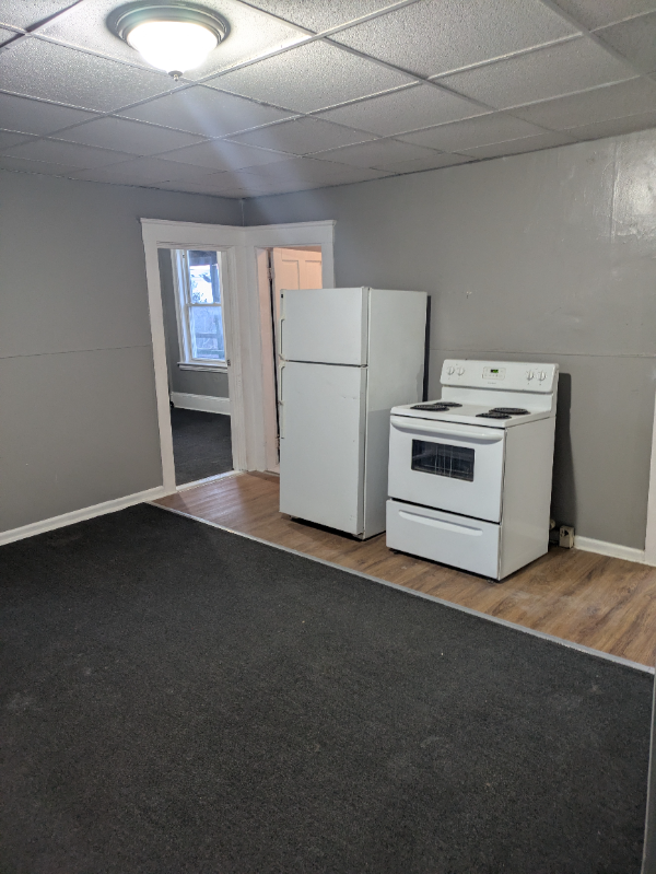 68 Birch St #3R - Photo 3 of 17