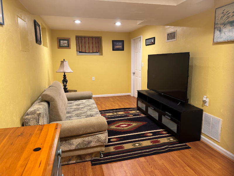 16 Maplewood St - Photo 6 of 14