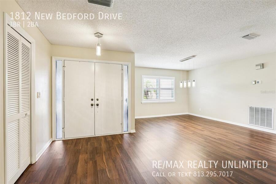 1812 New Bedford Dr - Photo 4 of 34