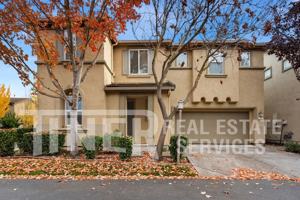 featured image of 5 Montauk Point Place