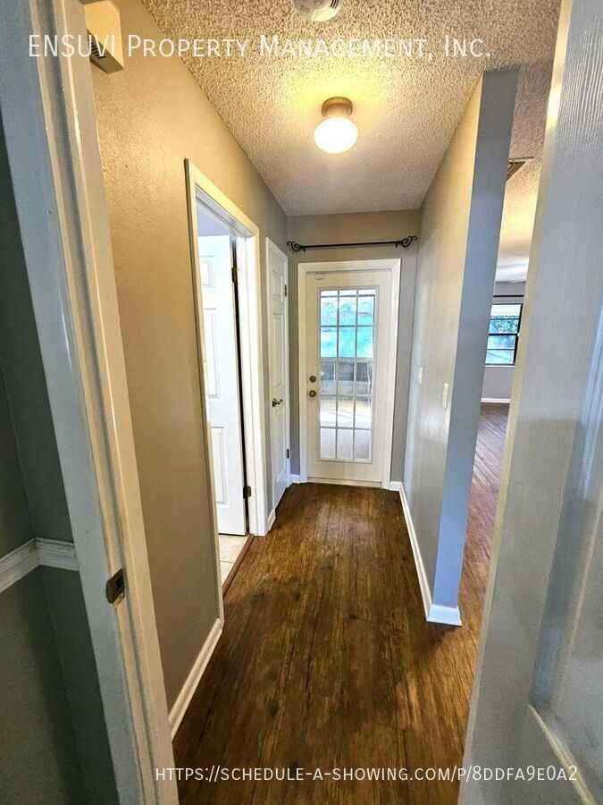 8610 Schrader Blvd - Photo 3 of 16