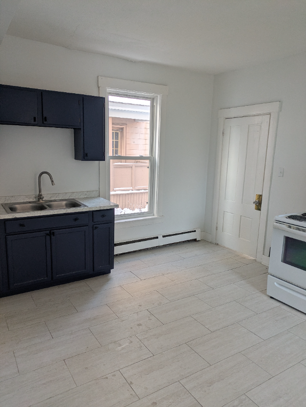 148 Bartlett St #1 - Photo 3 of 18