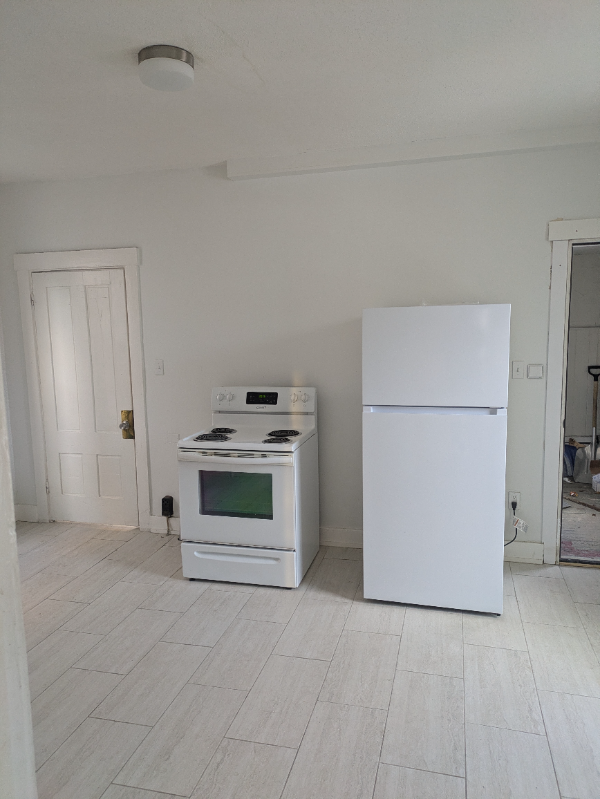 148 Bartlett St #1 - Photo 4 of 18