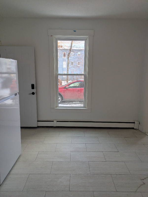 148 Bartlett St #1 - Photo 5 of 18