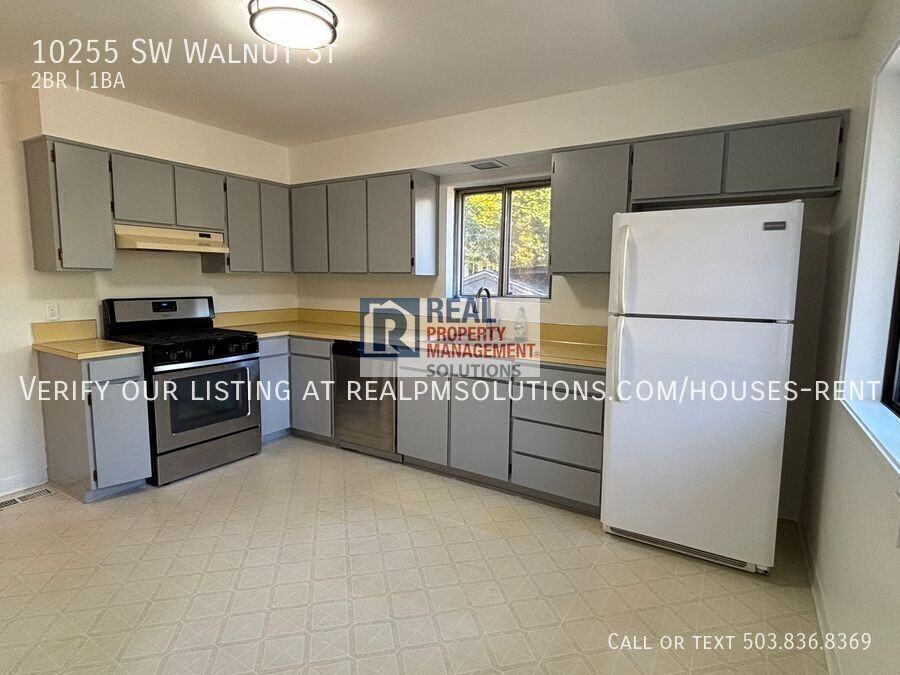 10255 Southwest Walnut Street - Photo 5 of 16