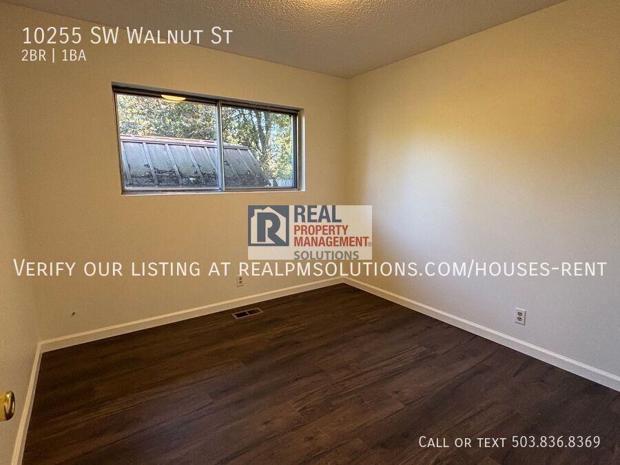 10255 Southwest Walnut Street - Photo 7 of 16