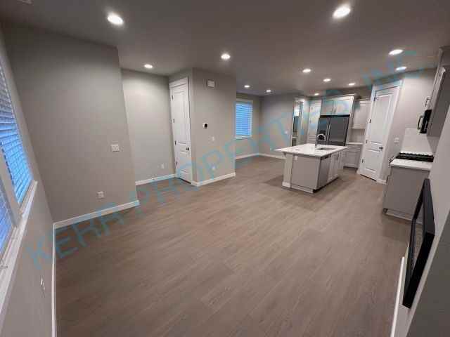 11142 Se 162nd Ave - Photo 2 of 20