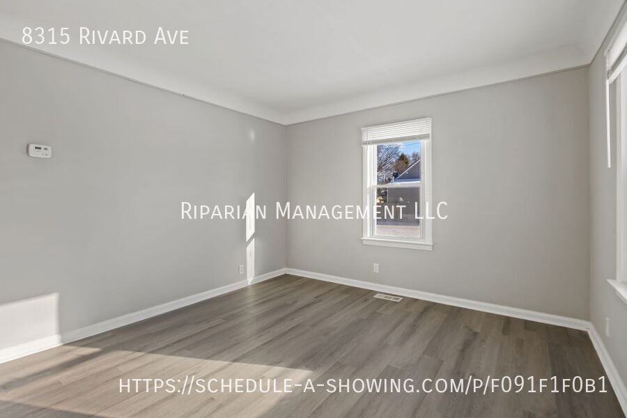 8315 Rivard Ave - Photo 2 of 13