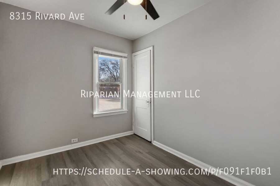8315 Rivard Ave - Photo 7 of 13