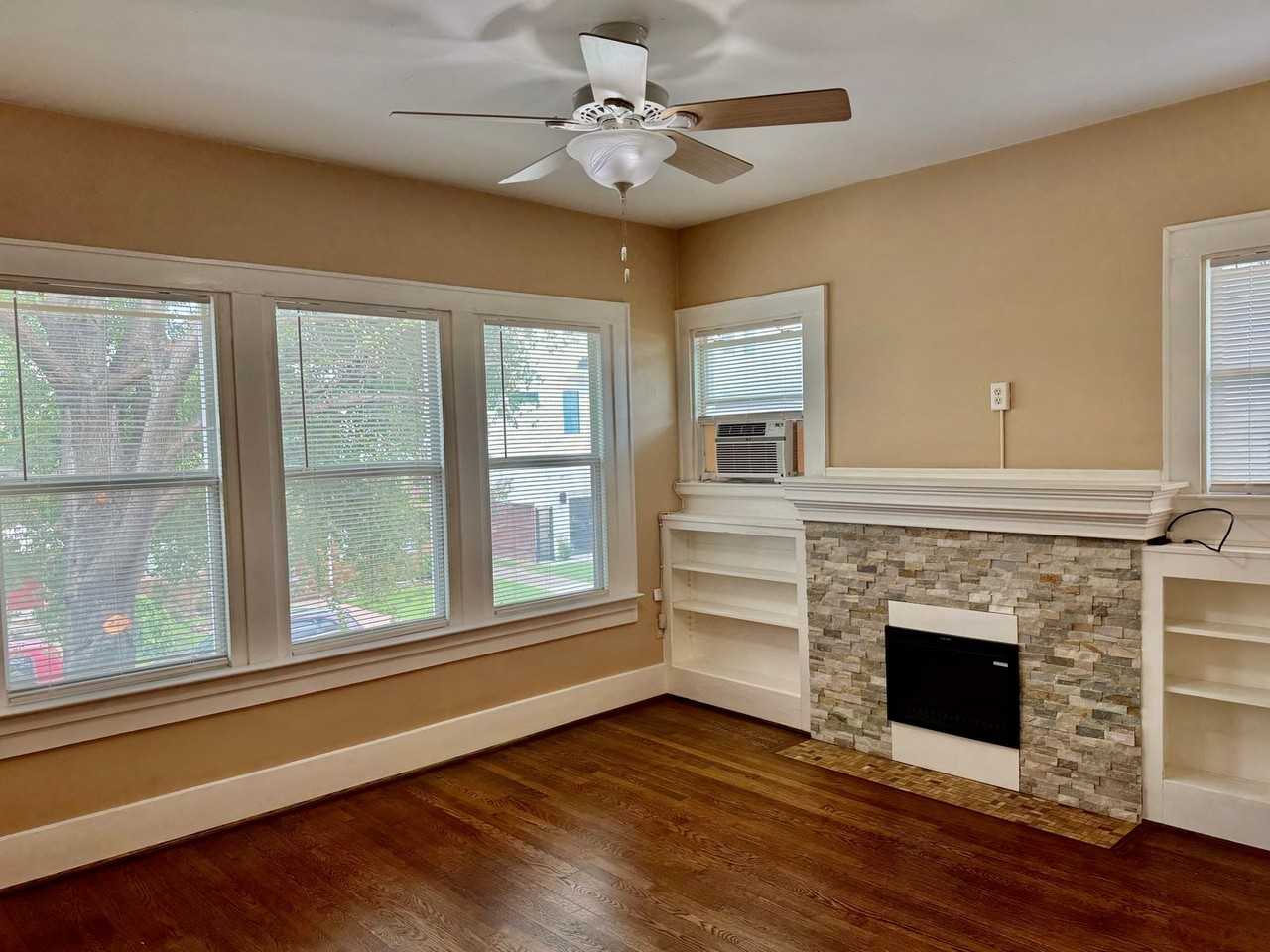 605 W Saulnier St #4 - Photo 3 of 18