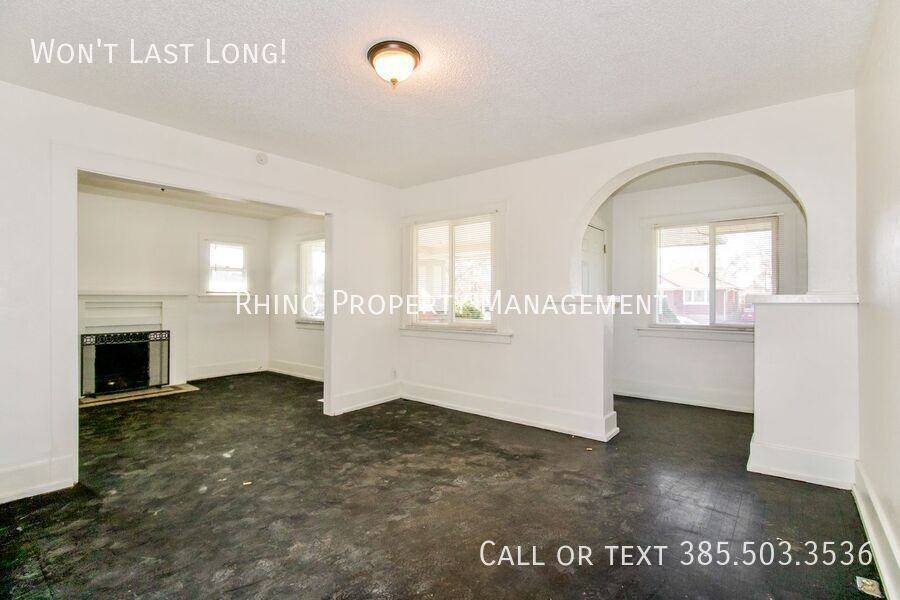 3224 Adams Avenue - Photo 4 of 11