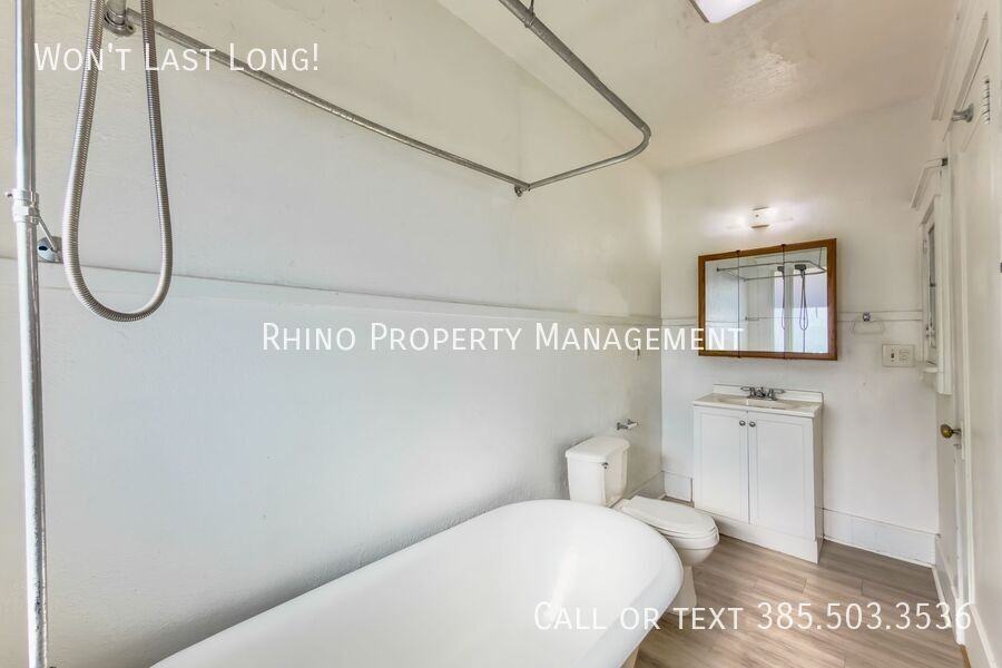 3224 Adams Avenue - Photo 7 of 11