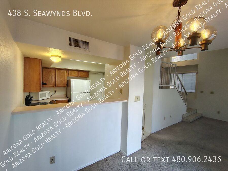 438 S Seawynds Blvd - Photo 7 of 25