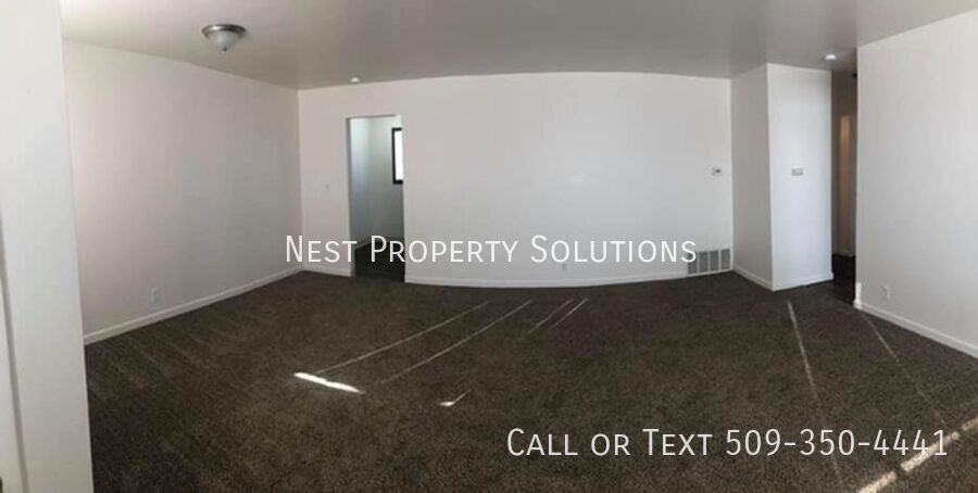 1231 Arlington Dr #1231 - Photo 2 of 9