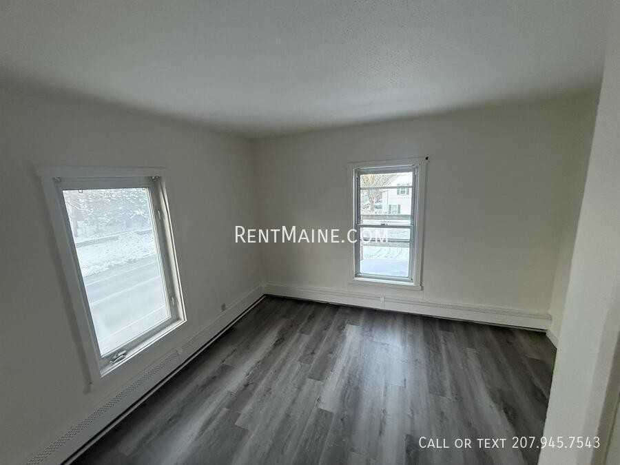 104 Main St #3 - Photo 3 of 10