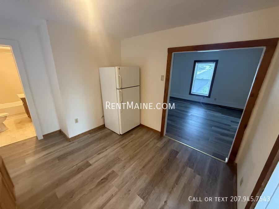 104 Main St #3 - Photo 6 of 10