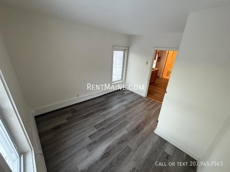 104 Main St #3 - Photo 7 of 10