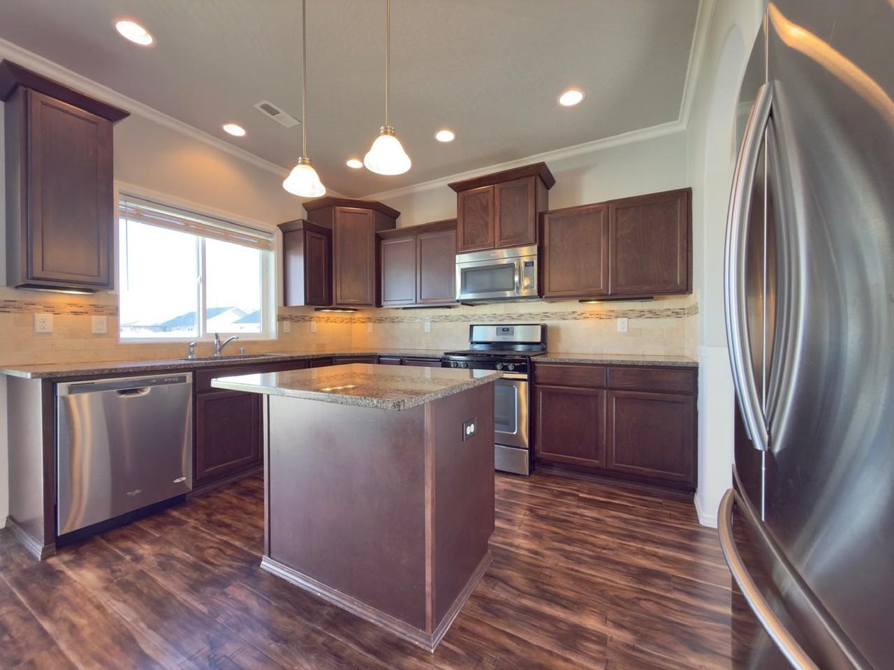 515 S King St - Photo 5 of 19