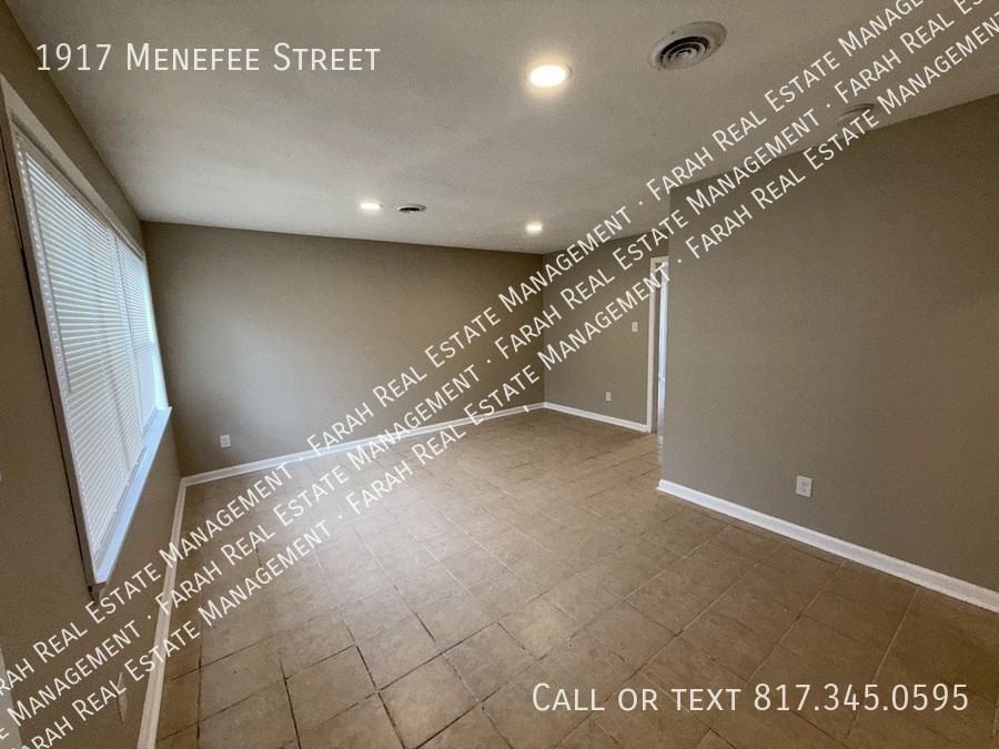 1917 Menefee St - Photo 3 of 19