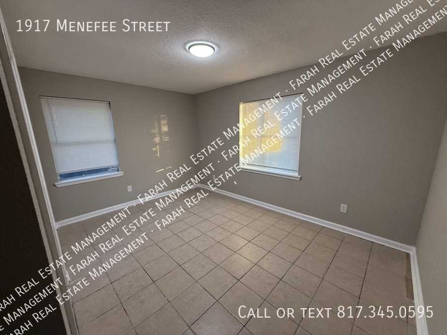 1917 Menefee St - Photo 4 of 19