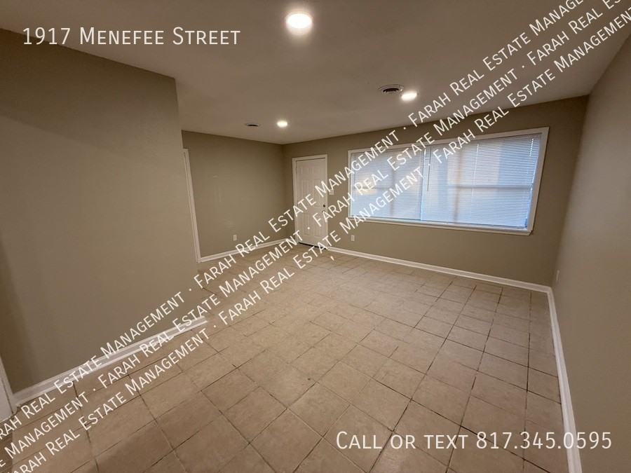 1917 Menefee St - Photo 5 of 19