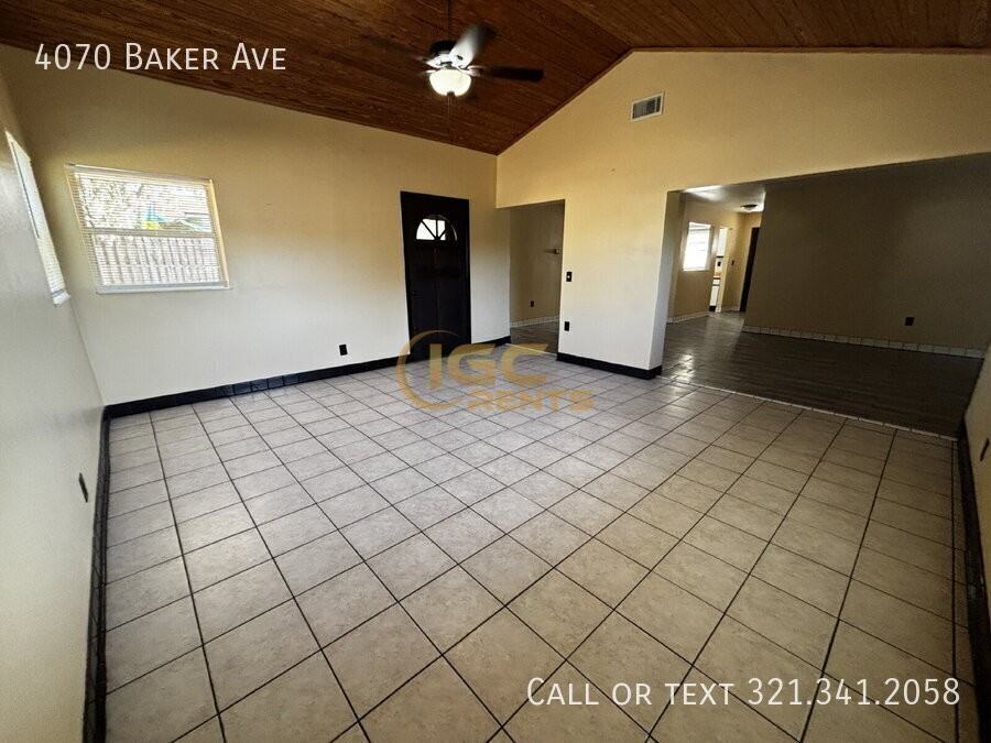 4070 Baker Ave - Photo 7 of 13