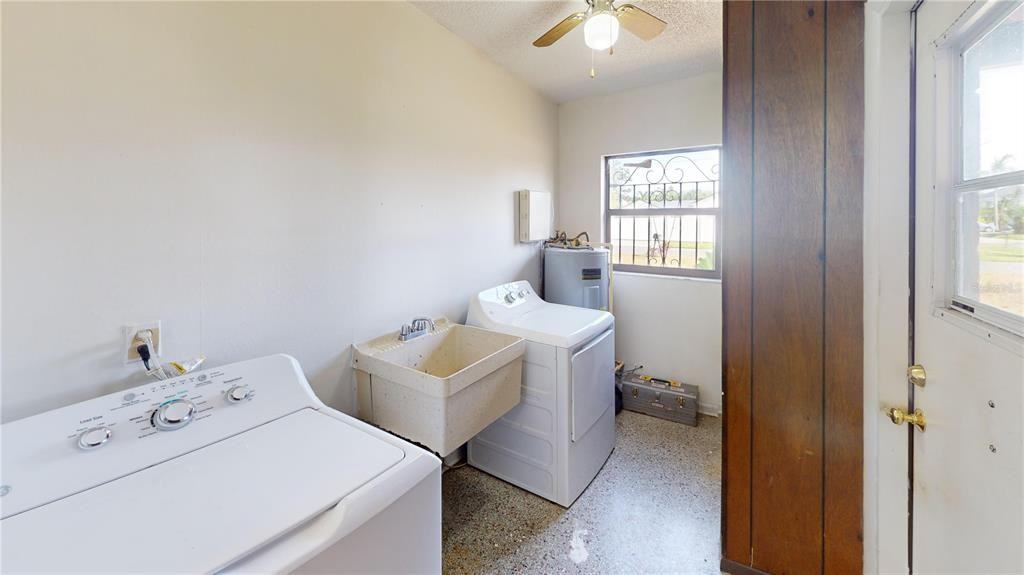 502 N Beverly Ave #502 - Photo 2 of 29